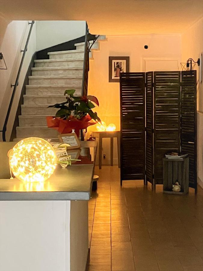 Hotel Lou Marques Saintes-Maries-de-la-Mer Bagian luar foto